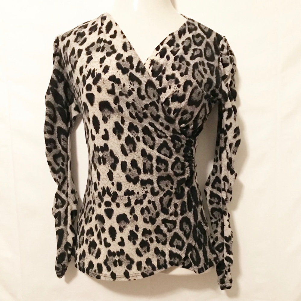 Long sleeve animal print stretch top
